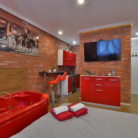 Jacuzzi Apartment Red Krakkó Kültér fotó