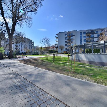 Jacuzzi Apartment Red Krakkó Kültér fotó